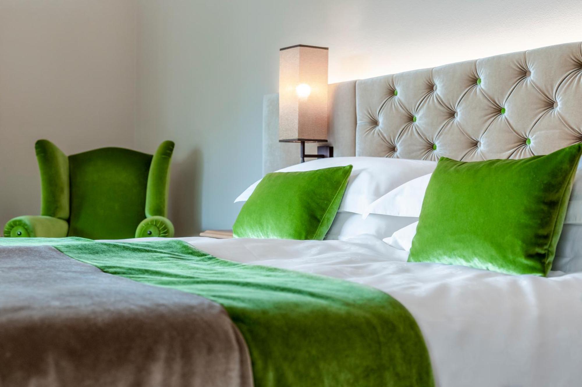 Hotel Pienzenau Am Schlosspark Merano Ngoại thất bức ảnh