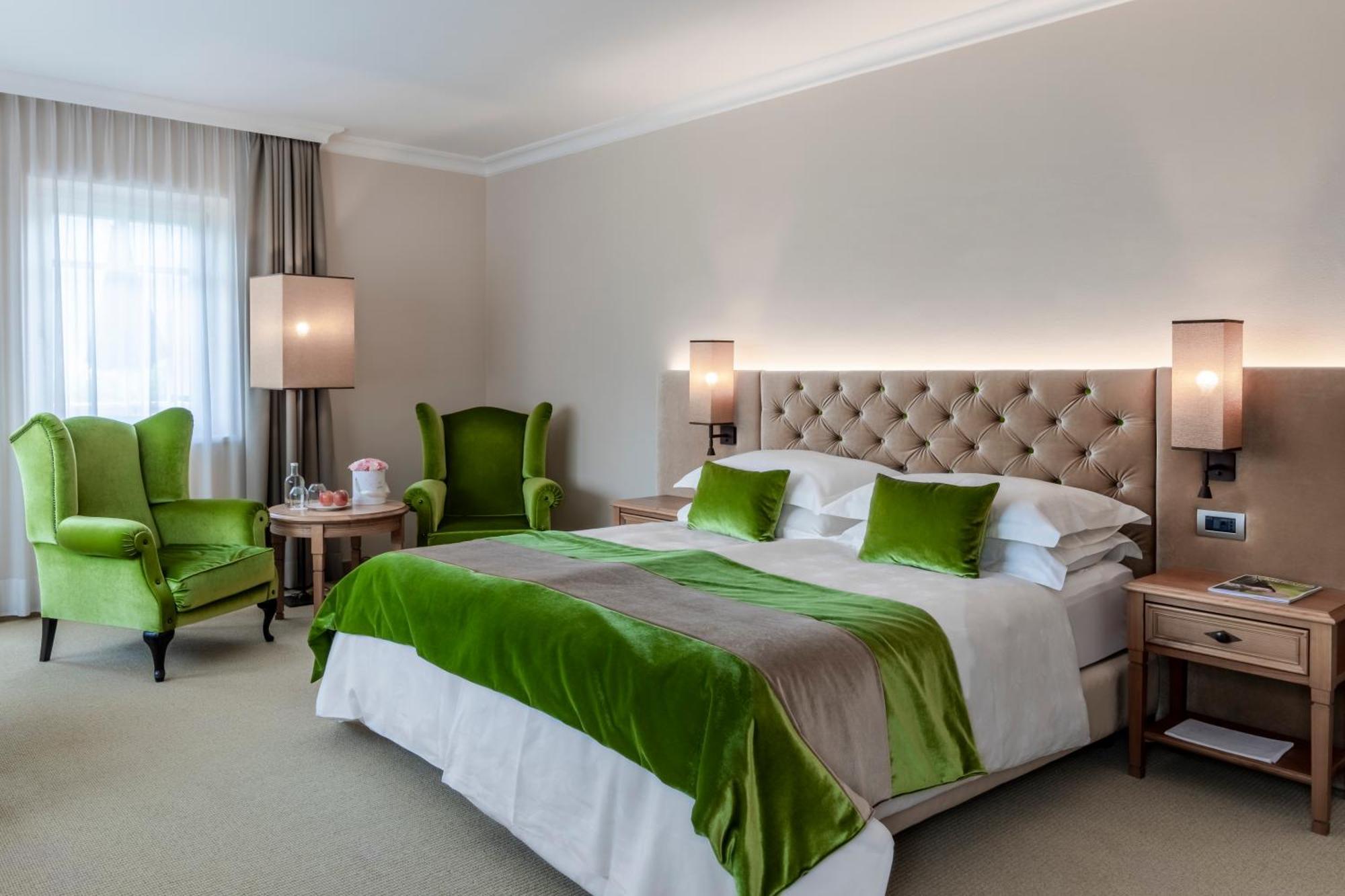 Hotel Pienzenau Am Schlosspark Merano Ngoại thất bức ảnh