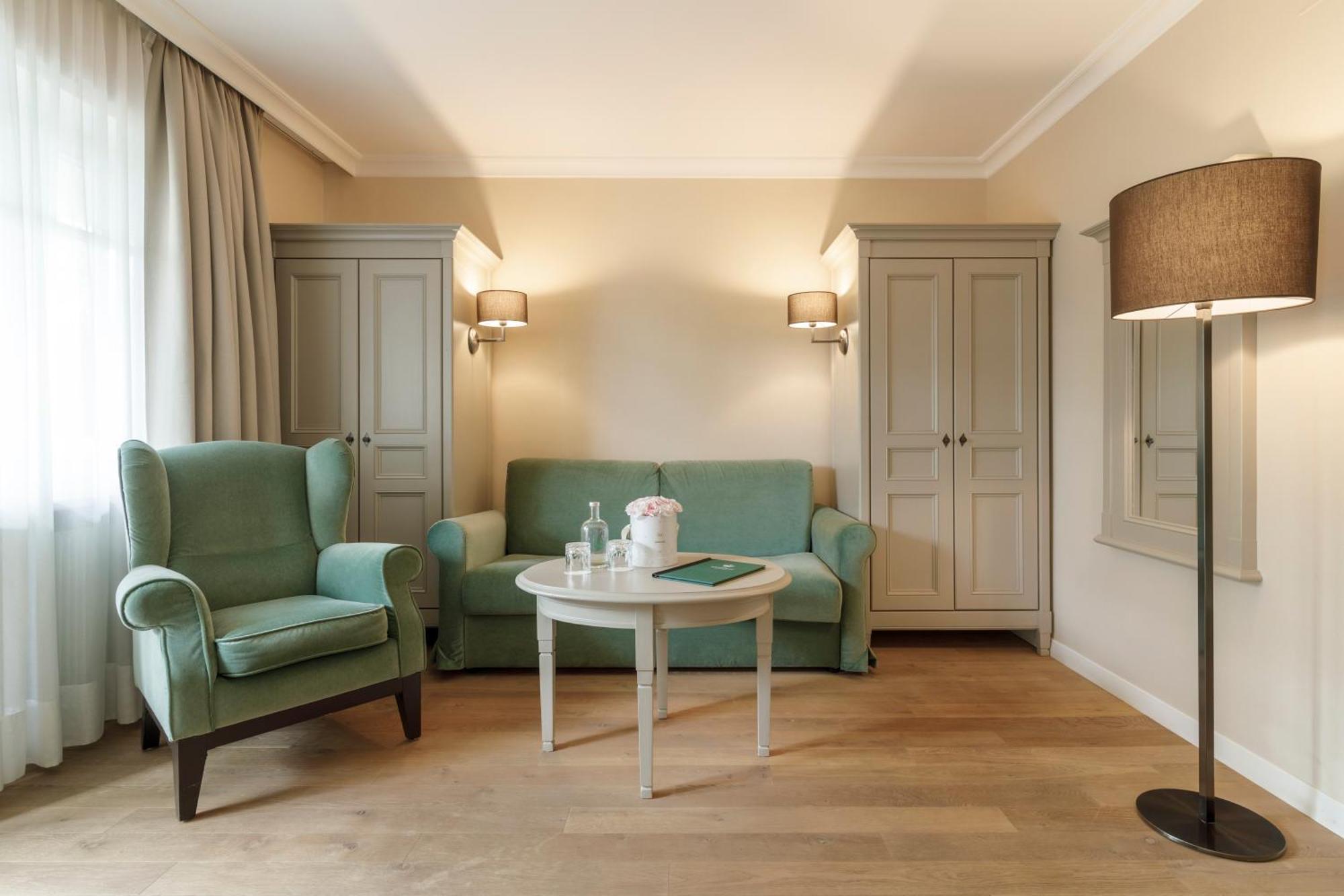 Hotel Pienzenau Am Schlosspark Merano Ngoại thất bức ảnh