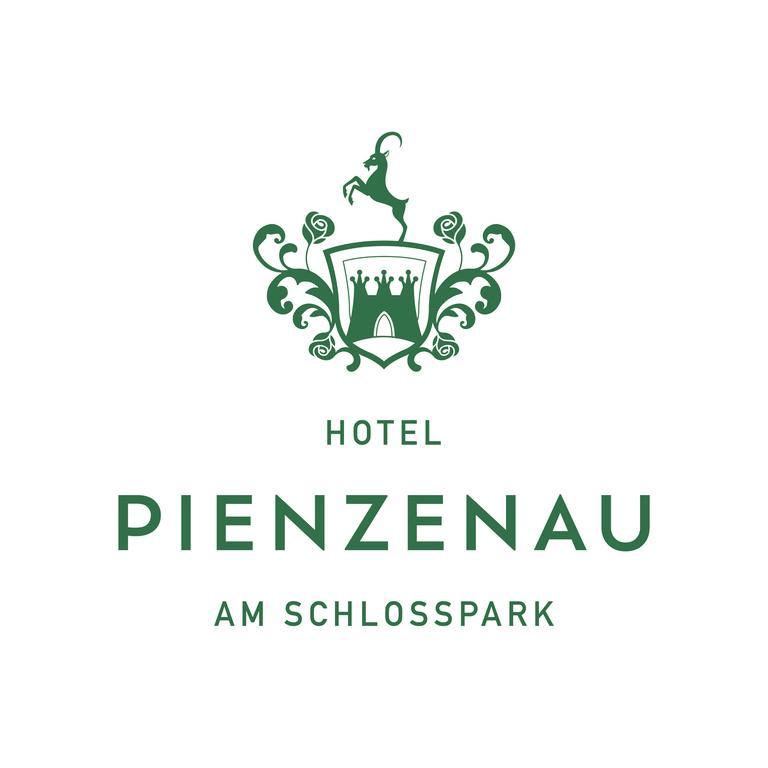 Hotel Pienzenau Am Schlosspark Merano Ngoại thất bức ảnh
