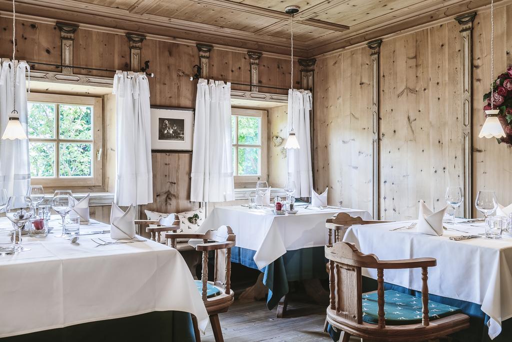 Hotel Pienzenau Am Schlosspark Merano Ngoại thất bức ảnh