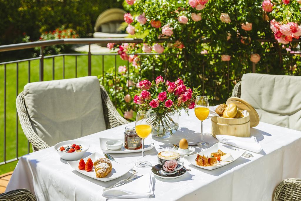 Hotel Pienzenau Am Schlosspark Merano Ngoại thất bức ảnh