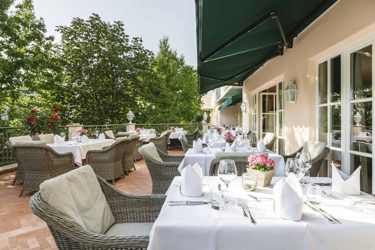 Hotel Pienzenau Am Schlosspark Merano Ngoại thất bức ảnh