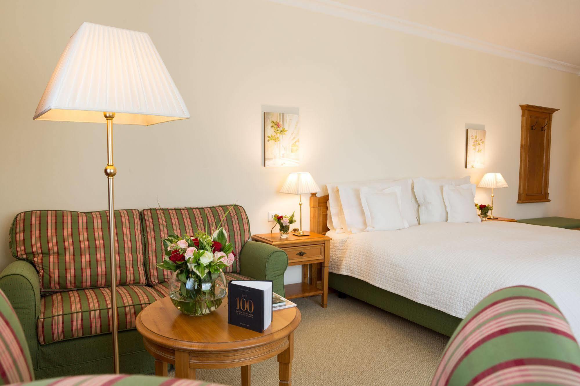 Hotel Pienzenau Am Schlosspark Merano Ngoại thất bức ảnh