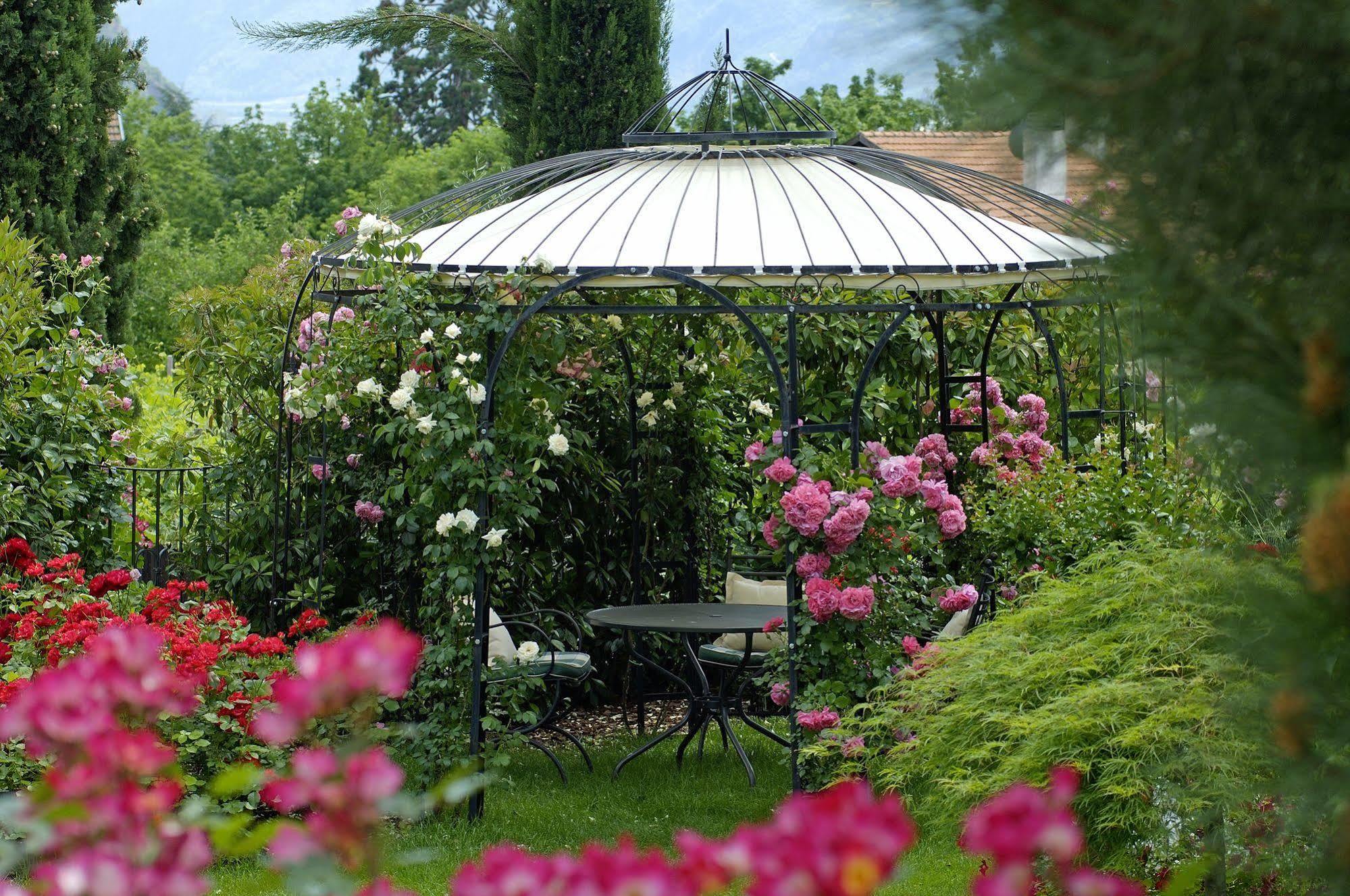Hotel Pienzenau Am Schlosspark Merano Ngoại thất bức ảnh